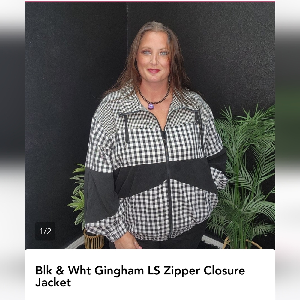 Black & white Gingham zipper closure jacket